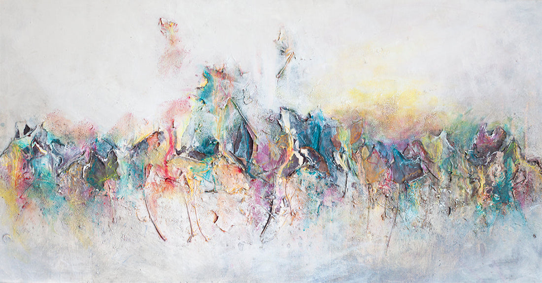 Mixed media schilderen: verschillende materialen en technieken komen samen in één schilderij.
